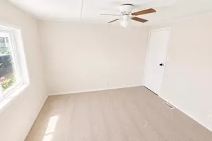 3555 S Pacific Hwy, Medford, OR 97501 - Photo 11