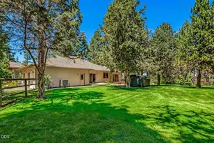 64464 Collins Rd, Bend, OR 97703 - Photo 51