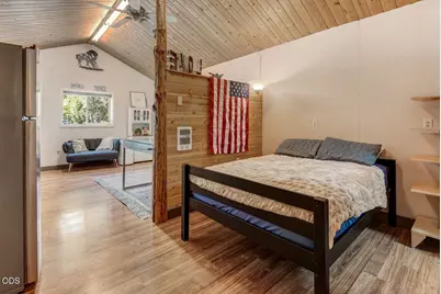 64464 Collins Road, Bend, OR 97703 - Photo 39