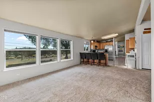 4900 NW Homestead Way, Redmond, OR 97756 - Photo 9