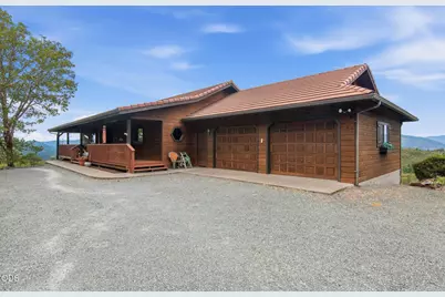 700 Cienaga Lane, Grants Pass, OR 97526 - Photo 1