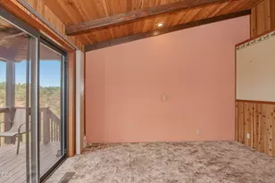 700 Cienaga Ln, Grants Pass, OR 97526 - Photo 11