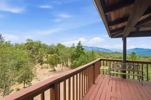 700 Cienaga Ln, Grants Pass, OR 97526 - Photo 23