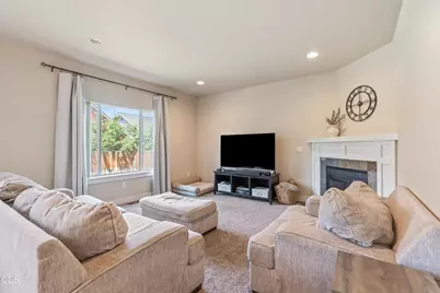 1885 NE Altura Drive, Bend, OR 97701 - Photo 5
