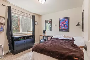 1885 NE Altura Dr, Bend, OR 97701 - Photo 23