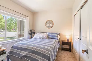 1885 NE Altura Dr, Bend, OR 97701 - Photo 11