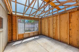 2040 Hamilton Ln SW, Grants Pass, OR 97527 - Photo 11