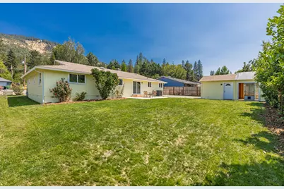 2040 Hamilton Lane SW, Grants Pass, OR 97527 - Photo 9