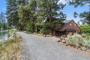 363 SW Garfield Ave, Bend, OR 97702 - Photo 3