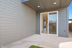 21169 NE Beall Dr, Bend, OR 97701 - Photo 39