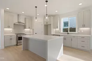 21169 NE Beall Dr, Bend, OR 97701 - Photo 13
