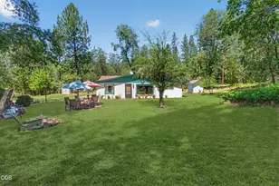 4041 Woodland Park Rd, Grants Pass, OR 97527 - Photo 9