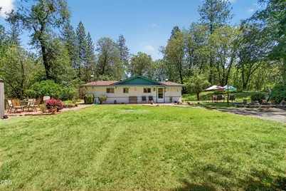 4041 Woodland Park Road, Grants Pass, OR 97527 - Photo 1