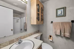 70974 Meadow Grass Cir, Black Butte Ranch, OR 97759 - Photo 17