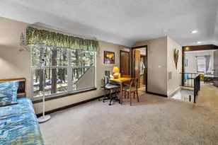 70974 Meadow Grass Cir, Black Butte Ranch, OR 97759 - Photo 23