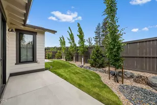 2631 NW Waymaker Ct, Bend, OR 97703 - Photo 53