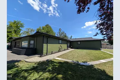 5824 Independence Avenue, Klamath Falls, OR 97603 - Photo 1