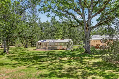 11339 Michael Road, Central Point, OR 97502 - Photo 19