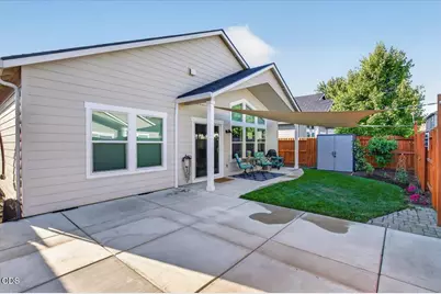 689 Heber Lane, Medford, OR 97501 - Photo 3
