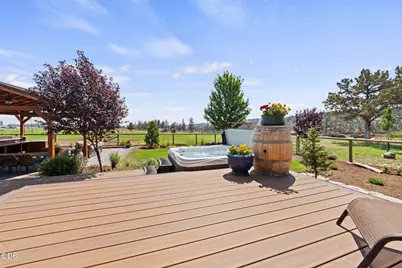 65880 93rd Street, Bend, OR 97703 - Photo 9