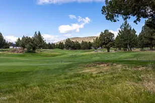 8520 Golden Pheasant Ct, Redmond, OR 97756 - Photo 3