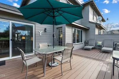 8520 Golden Pheasant Court, Redmond, OR 97756 - Photo 21