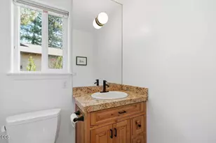 1819 SW Troon Ave, Bend, OR 97702 - Photo 43