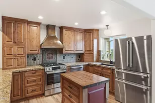 1819 SW Troon Ave, Bend, OR 97702 - Photo 11