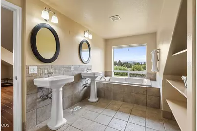 63531 Gentry Loop, Bend, OR 97701 - Photo 41