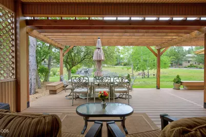 62028 Fall Creek Loop, Bend, OR 97702 - Photo 37