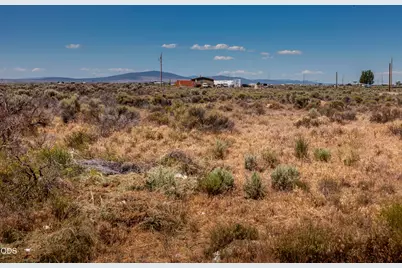 57224 Bark Loop, Christmas Valley, OR 97641 - Photo 11