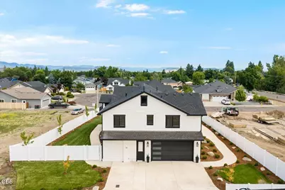 610 Pheasant Creek Drive, Central Point, OR 97502 - Photo 31