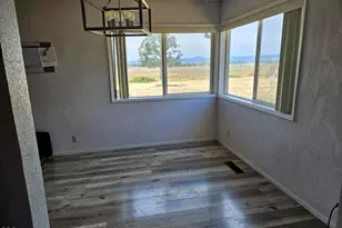 6013 Foothill Rd, Central Point, OR 97502 - Photo 13