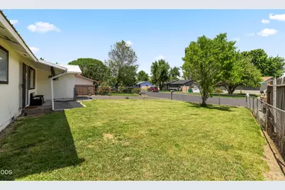 4912 Lorrayne Place, Klamath Falls, OR 97603 - Photo 29