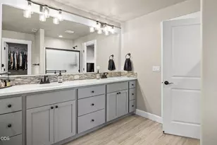 736 NW 27th St, Redmond, OR 97756 - Photo 19