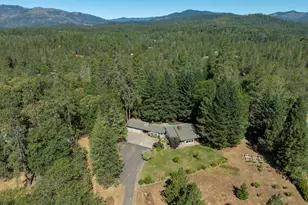 622 Wildflower Dr, Merlin, OR 97532 - Photo 73