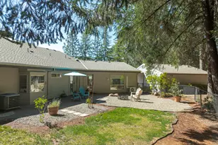 622 Wildflower Dr, Merlin, OR 97532 - Photo 39