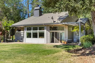 622 Wildflower Dr, Merlin, OR 97532 - Photo 3