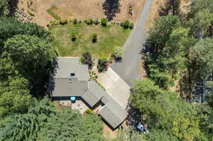 622 Wildflower Dr, Merlin, OR 97532 - Photo 71