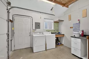 407 Marie St, Medford, OR 97504 - Photo 19