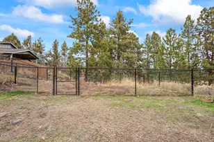 194 SE Cessna Dr, Bend, OR 97702 - Photo 33