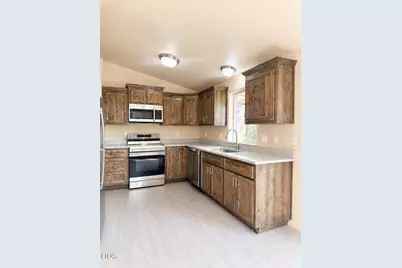 402 SE Carmen Way, Madras, OR 97741 - Photo 5