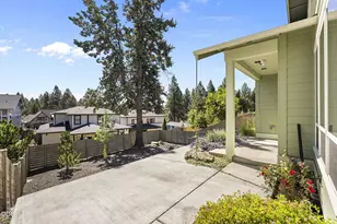 61016 SE Crane Peak Ct, Bend, OR 97702 - Photo 29