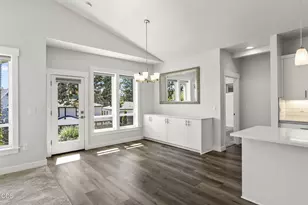 61016 SE Crane Peak Ct, Bend, OR 97702 - Photo 11