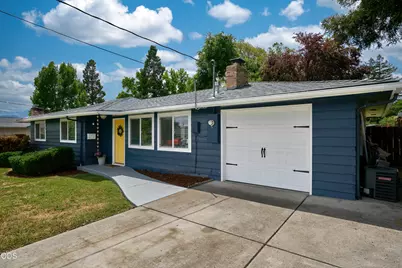 340 Sutter Avenue, Medford, OR 97504 - Photo 3