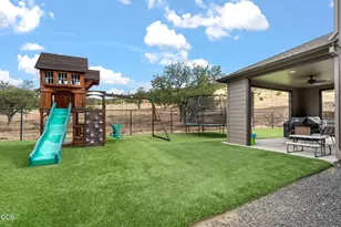 4401 Vista Pointe Dr, Medford, OR 97504 - Photo 23