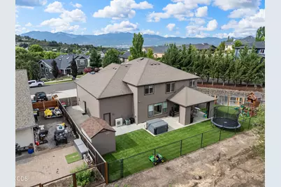 4401 Vista Pointe Drive, Medford, OR 97504 - Photo 19
