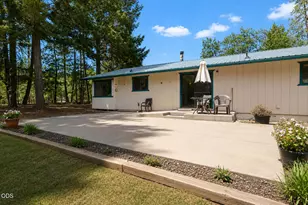 1934 Laurel Rd, Cave Junction, OR 97523 - Photo 3