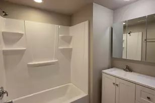 2134 Laurel St, Klamath Falls, OR 97601 - Photo 11