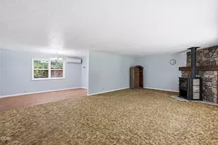 11150 Lower River Rd, Grants Pass, OR 97526 - Photo 11